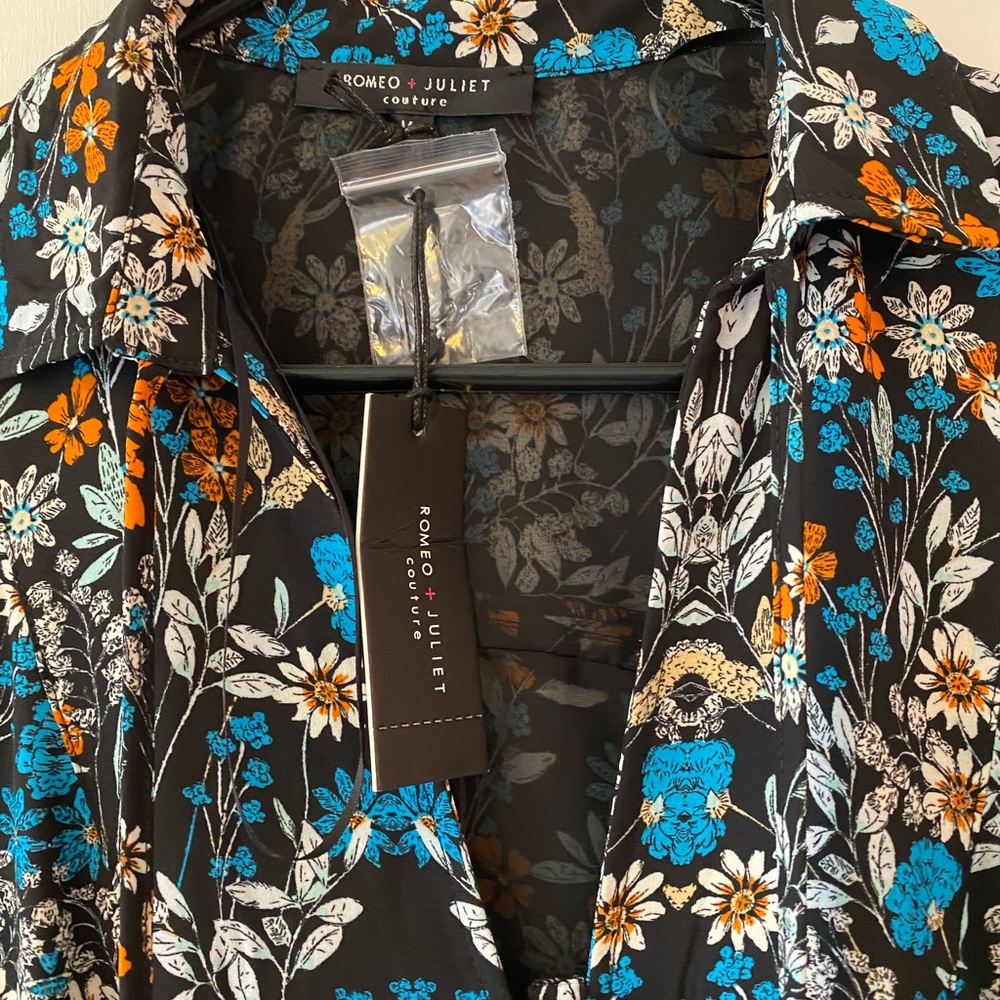 Romeo & Juliet Couture new with tags dress